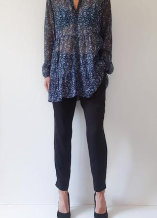 Легка шифонова блузка з воланами квітковий принт