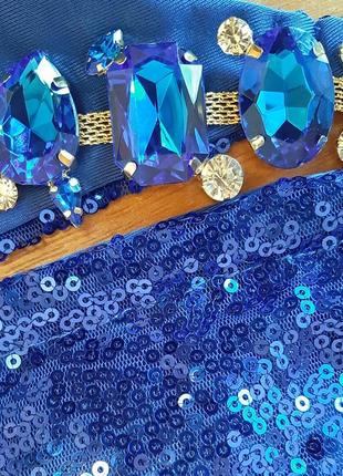 Ефектний ексклюзивний роздільний купальник електрик з камінням, стразами, паєтками10 фото