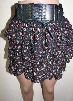 Коротка спідниця в квіти