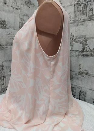 Біла Блузочка з рожевими листками, дуже ніжна2 фото