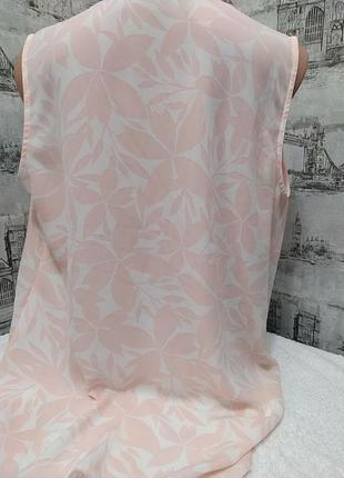Біла Блузочка з рожевими листками, дуже ніжна3 фото