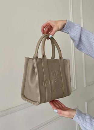 Женская сумка шоппер марк джейкобс бежевая мини2 фото