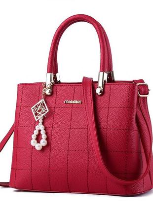 Модная женская сумка с брелком, красная