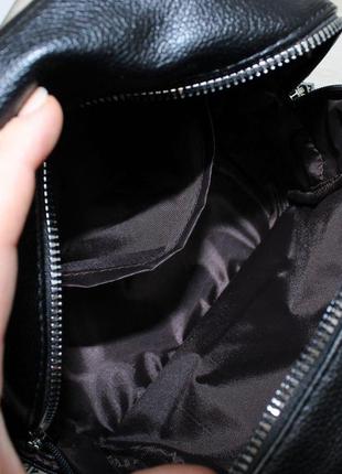 Светлый стильный женский рюкзак на лето широкий ремень эко-кожа черный5 фото