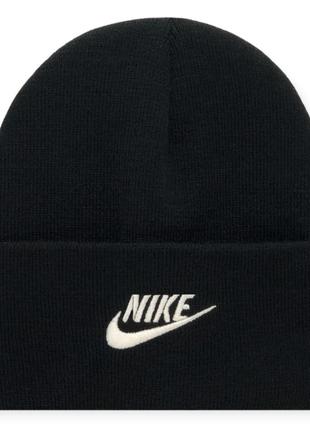 Шапка nike об'ємна вишивка \ чорна з білим логотипом onesize