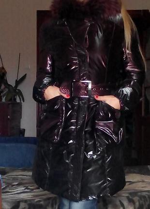 Гарний пуховик