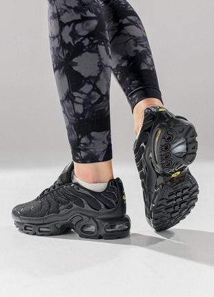 Женские кроссовки nike air max plus2 фото