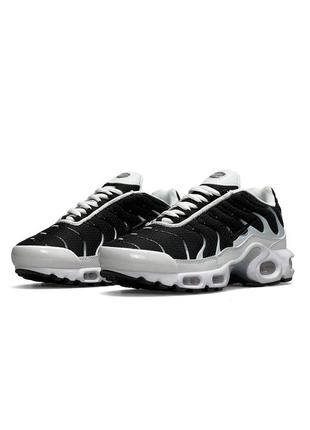 Женские кроссовки nike air max plus