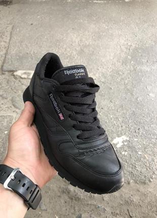 Женские кроссовки reebok classic2 фото