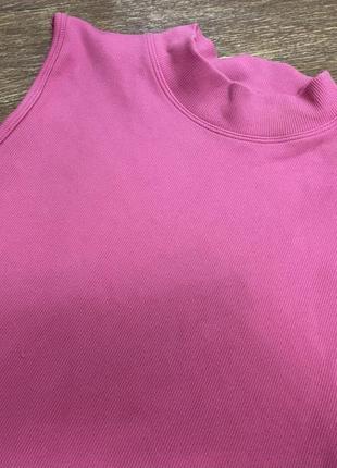 Стильный розовый боди-водолазка в рубчик3 фото