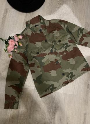 Zara армійська камуфляжна куртка, курточка, джинсівка, джинсовка