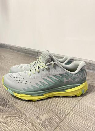 Hoka1 фото