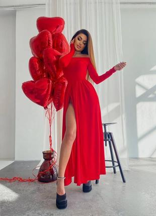 Роскошное женское платье с разрезами 💋