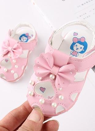 Босоножки на девочку с подсветкой