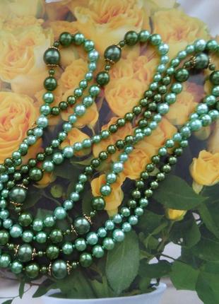 Довге намисто зі скляних перлів зелених відтінків.5 фото