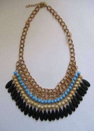 Кольє з намистинами