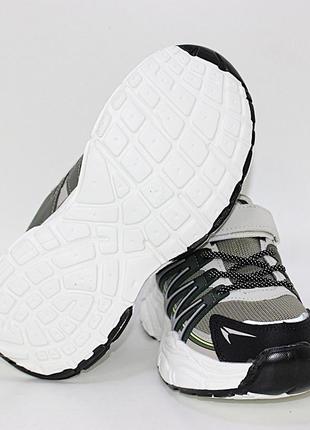 Подростковые серые кроссовки с текстильными вставками застежка липучка6 фото