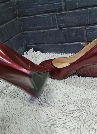 Жіночі туфлі фірми kangjielu 36-38,40,41р. 8033-1 liquor red4 фото
