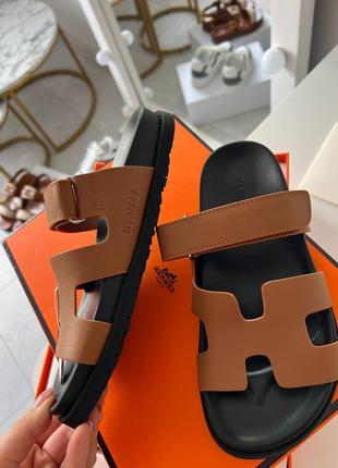 Коричневые шлёпанцы сандали hermes2 фото