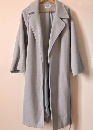 Новое полушерстяное светло-серое пальто-халат (размер 40-44)2 фото