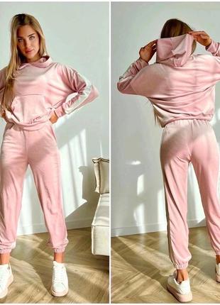 Спортивний велюровий костюм