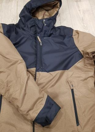 Куртка, фирменная курточка quechua