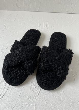 Тапочки жіночі