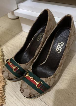 Туфлі gucci pige 38