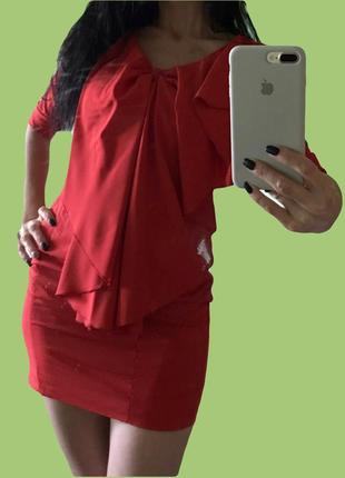 Сукня міні червона, р. s