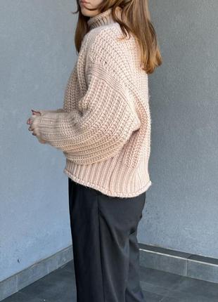 Персиковый вязаный свитер4 фото