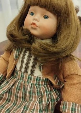 Немецкая коллекционная кукла "девочка красотка". высота-42см. германия.