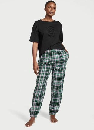 Піжама (футболка + штани) flannel jogger teejama зелена victoria's secret