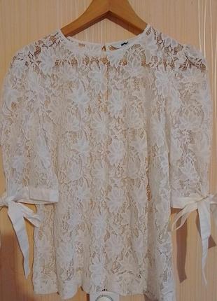 Прозора блузка