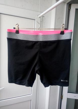 Спортивні шорти розмір s