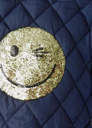 Стеганий дутий бомбер з паєтками та гумками лампасами , маломерит , в наявності...