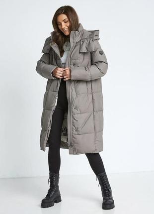 Классическое зимнее пальто lora duvetti2 фото