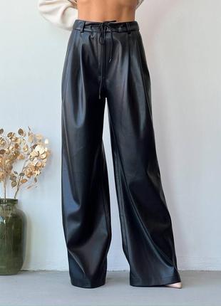Жіноча оверсайз великі широкі штани чорні брюки палаццо норма батал