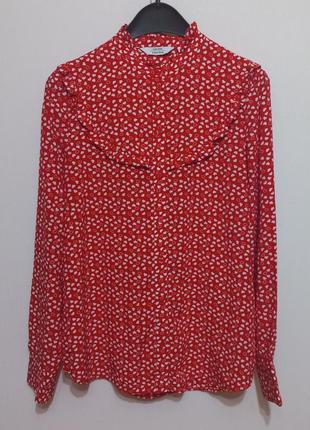 Рубашка на сердечки свободного кроя