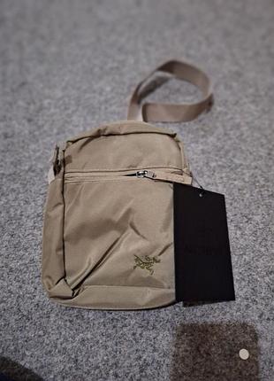 Сумка мессенджер arcteryx