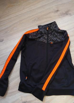 Спортина кофта