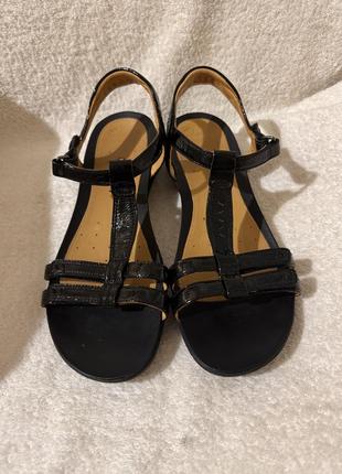 Босоножки сандали clarks unstructured 39p черные кожа1 фото