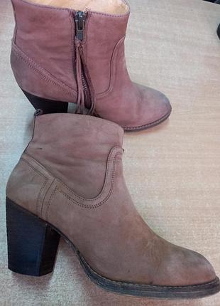 Боты сделаны в лондоне размер 38