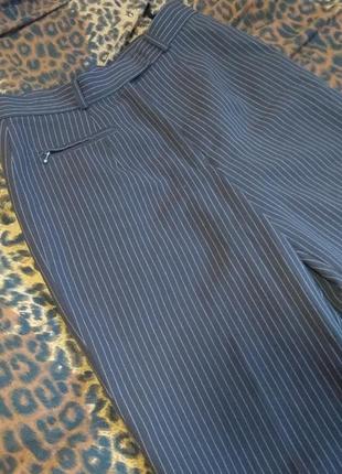 Штани коричневі в смужку