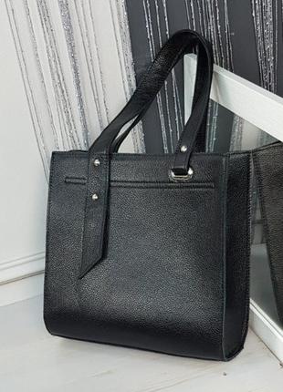 Кожаная женская квадратная черная сумка шоппер с длинными ручками на плечо