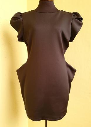 Чорне плаття з неопрену з об'ємними кишенями італія міні коктейльне1 фото
