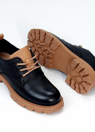 Женские ботинки на шнуровке натуральная кожа черные2 фото