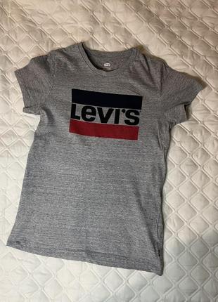 Серая футболка levi’s2 фото