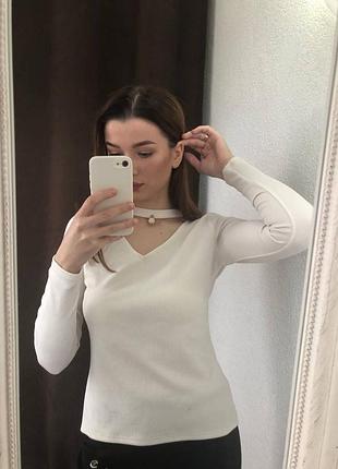 Кофта с имитацией чокера 4