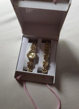Подарочный набор: часы и браслет