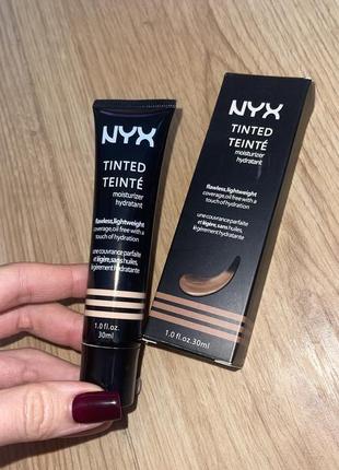 Nyx тональний крем для обличчя флюїд з spf2 фото